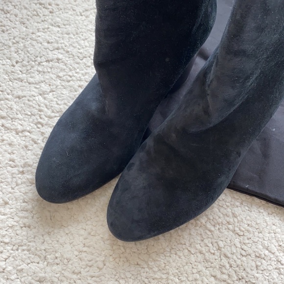 💯 CHANEL navy/black suede booties (38.5 / 8) - Picture 2 of 9